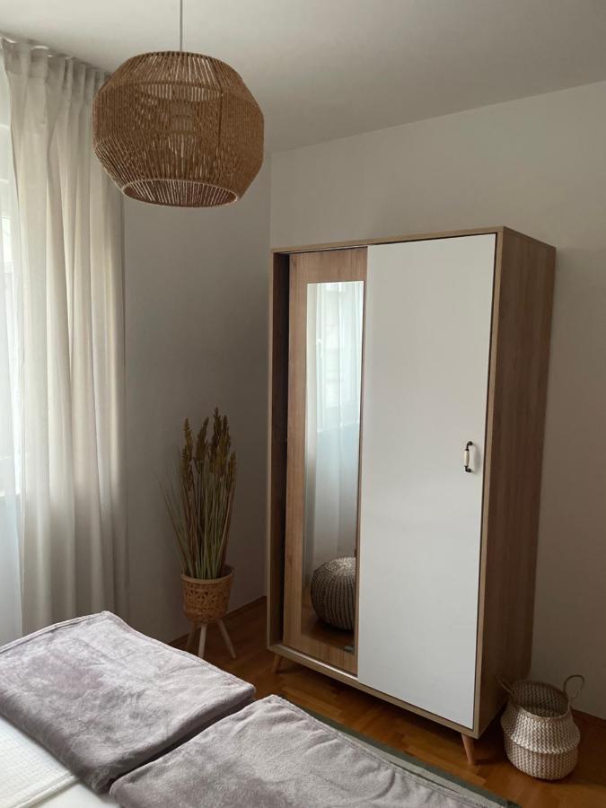 Apartment Dalmatino Башка-Вода Екстер'єр фото